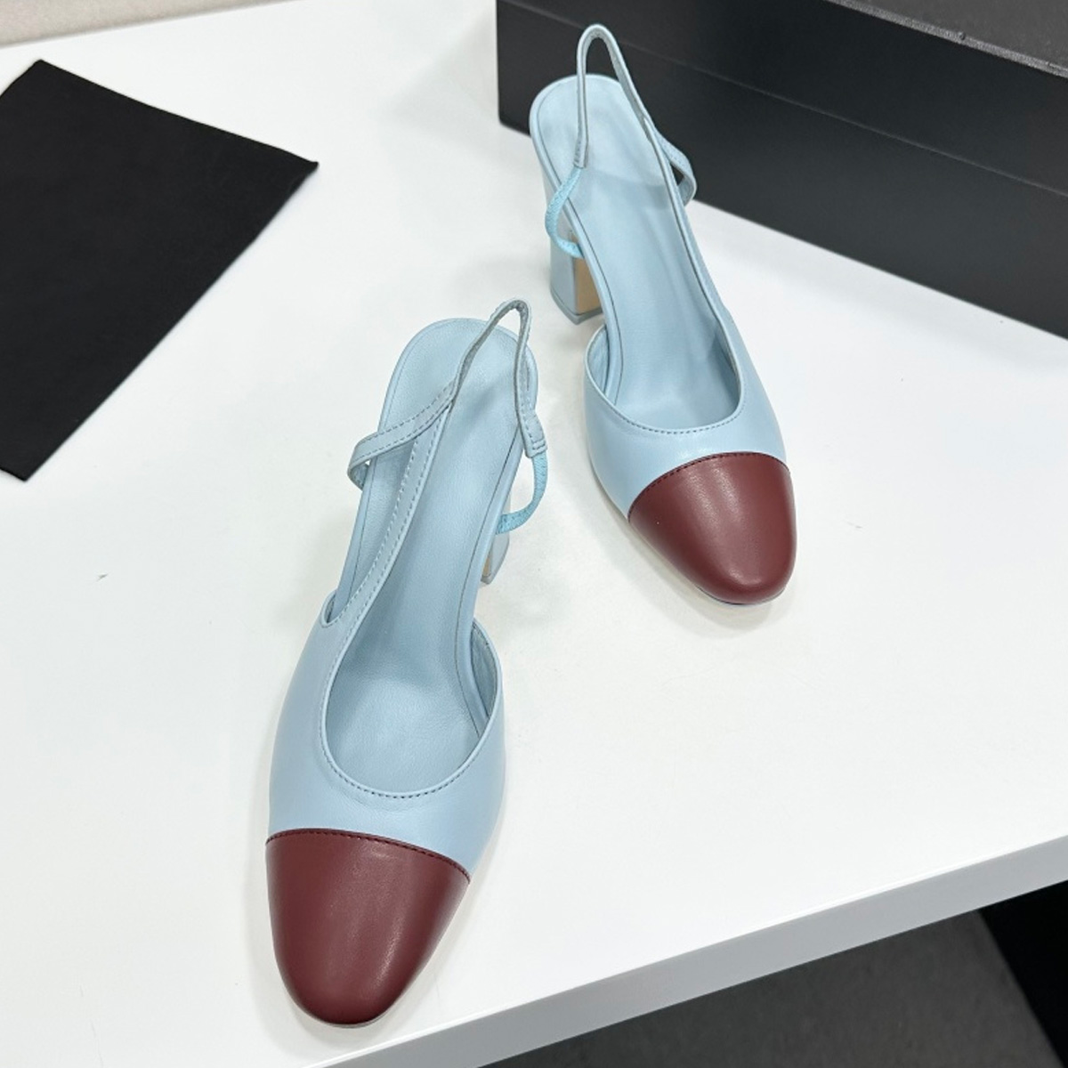 2026 Women's Two-Tone Slingbac - Casual Sandal Leather บทวิจารณ์และราคา